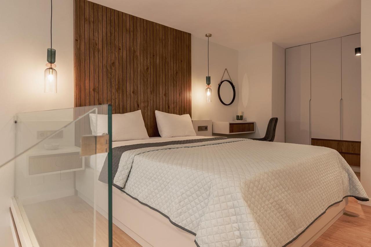 Apollo Luxury Suites プレベザ エクステリア 写真