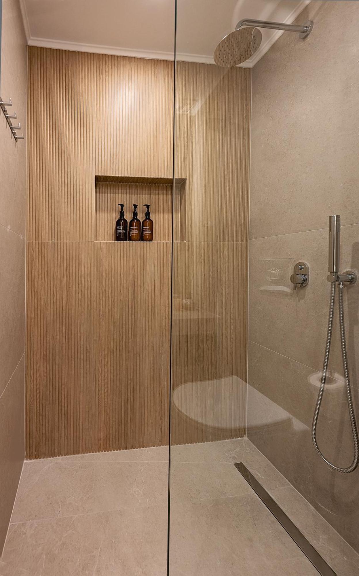Apollo Luxury Suites プレベザ エクステリア 写真
